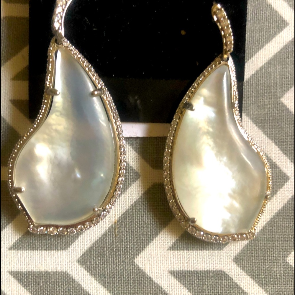Kendra Scott earrings